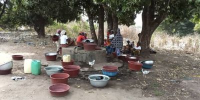 Une pénurie d'eau contraint les populations de Dzeudji à se rabattre sur les puits et la Comoé
